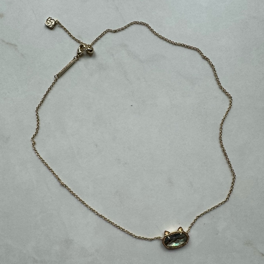 Kendra Scott Elisa Gold Cat Pendant Necklace with Abalone Shell